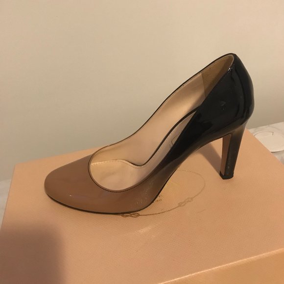 Prada Shoes - Prada Patent Leather Round-Toe Pumps | Size: 6.5